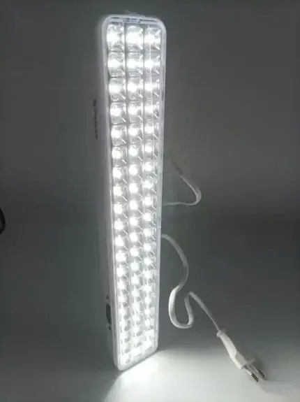 likhtar svitlodiodnyi pelsan 60 led akumuliatornyi avariinoho osvitlennia 01